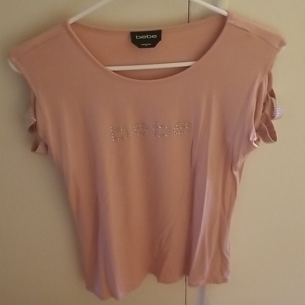 Bebe women's shirt. Cute top for cute jeans